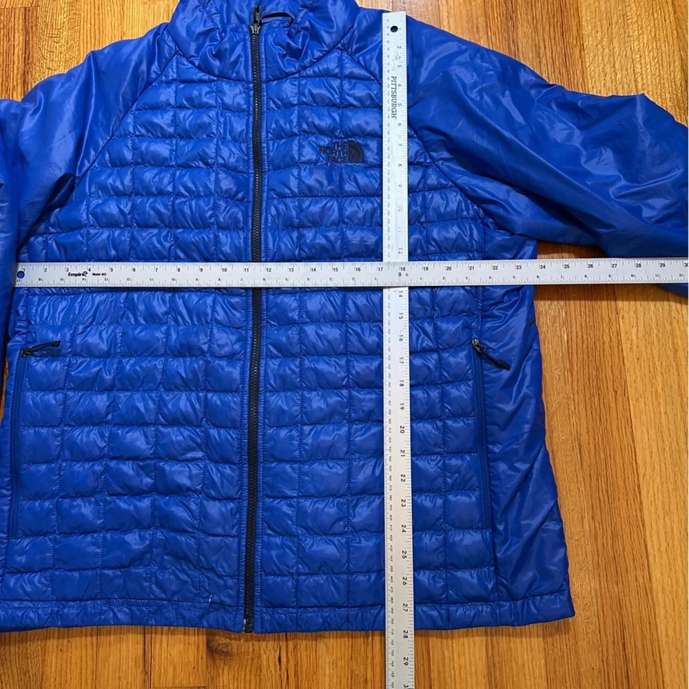The North face Men’s Thermoball full Zip Quilted Jacket-Puffer Size XL
